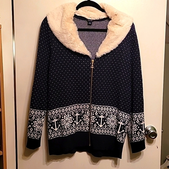 Nautica Knit Winter Sweater with Detachable Faux Fur Collar - XL - Picture 1 of 6